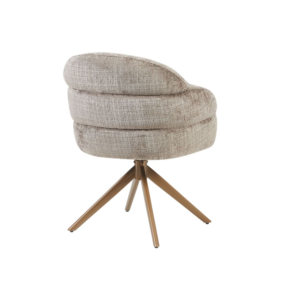 Eetkamerstoel Bella Klei Brons Met Armleuningen van Nieuwe Sfeer: draaistoel met bronzen poten.