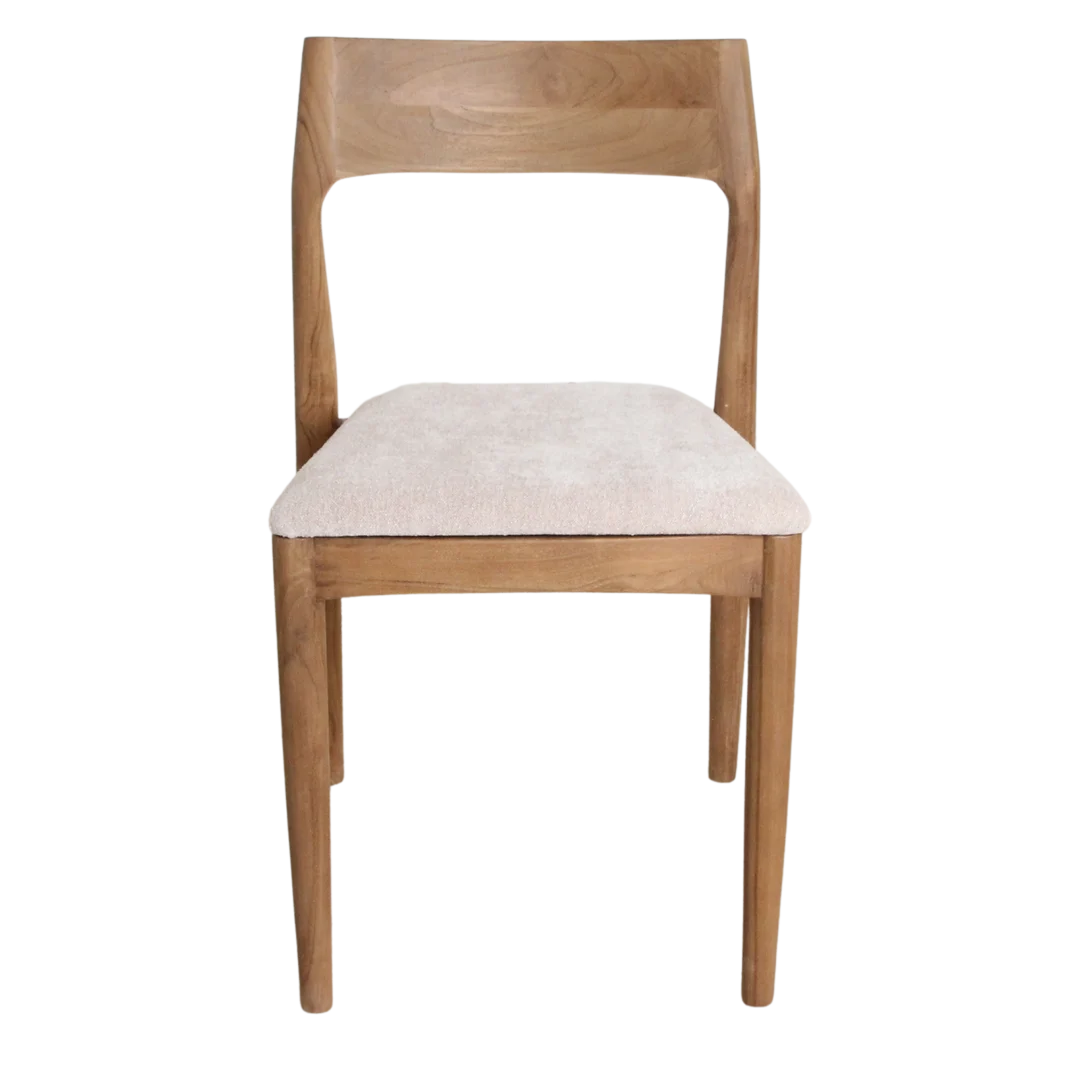 Freya teakhouten eetkamerstoel met crème zitting, elegante en comfortabele stoel voor de eetkamer.
