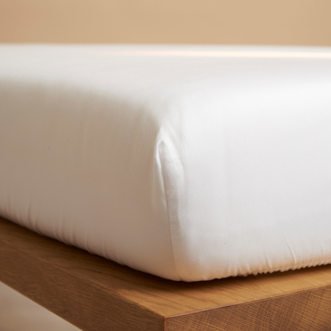 Hoeslaken 200 x 200 cm Wit TENCEL™ Lyocell Zijdezacht - Afbeelding 2