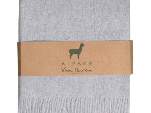 Plaid Skossun mintgroen, zachte alpaca-wollen plaid met franjes en label van Alpaca Van Buren