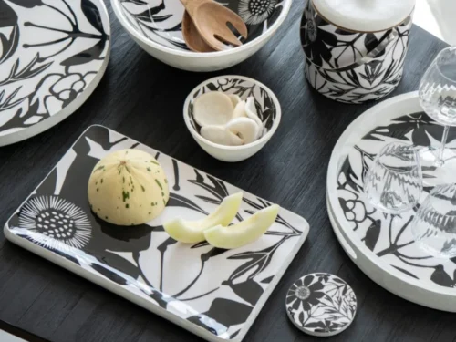 Set van 2 Fleeltol woonaccessoires van zwart mangohout met glazuur, decoratief op tafel weergegeven