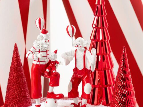 Decoratie Groorar Steen Rood set van 2 met speelse kerstclowns en rode kerstbomen op een witte basis
