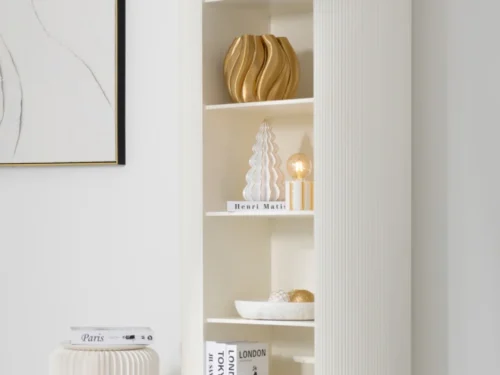 Witte kunstboom Konsik H21 cm met gouden accenten, decoratief woonaccessoire in winterse stijl