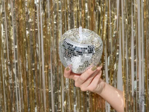 Spiegel Gaarik zilver spiegelappel met disco-look, compact decoratief accent voor feestelijke woonstyling