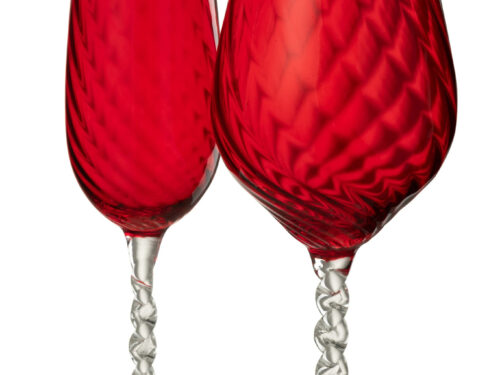 Rebu rood drinkglas met gestreept dessin en slank silhouet, elegant voor diner of borrel