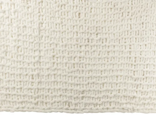 Deken Zuken Wit: zachte gebreide witte plaid van polyester met warme, rustige uitstraling