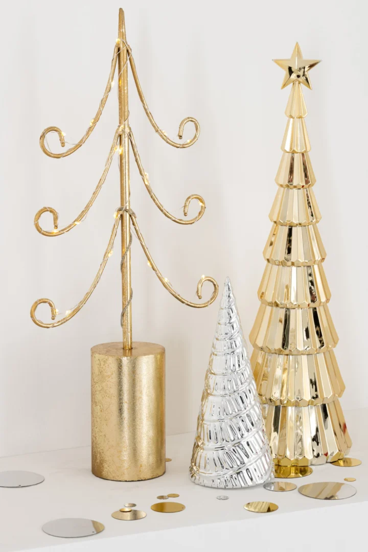 Flaussar kunststof zilveren kunstboom set van 2, 18 cm, compacte winterdecoratie met ster en glanzende afwerking
