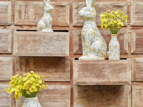Vaas Faaldoro Dolomiet Wit H14 cm met slanke vorm en bloemendessin, stijlvol als decoratief woonaccessoire