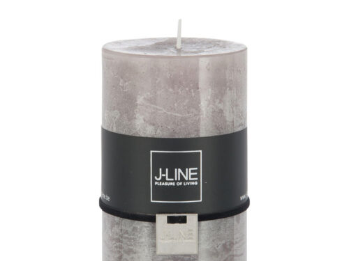 Kaars Jisena Grijs, cilindervormige grijs/greige stompkaars met J-LINE label en lange brandduur