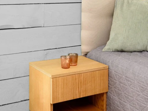 Zwevend nachtkastje Rauresta 40 cm van eikenfineer naast bed, compact met open vak en lade