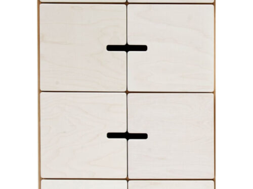 Dressoir Flovund Wit 73 cm met licht eiken frame en witte deuren, compact opbergmeubel met rustige uitstraling