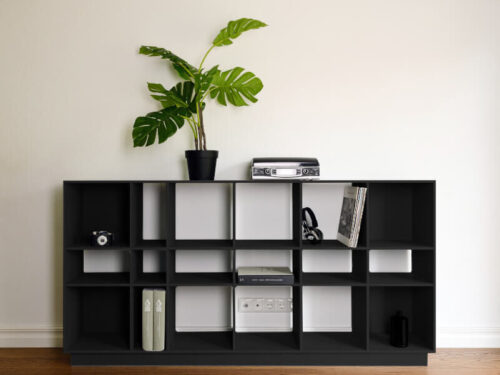 Wandplank Bide Zwart 191 cm met GRID-vakken als boekenkast en ruimteverdeler in strakke Black Valchromat