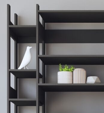 Wandplank Ketan 210 cm in zwart Valchromat met strakke vakken en open planken voor een rustige, moderne wand