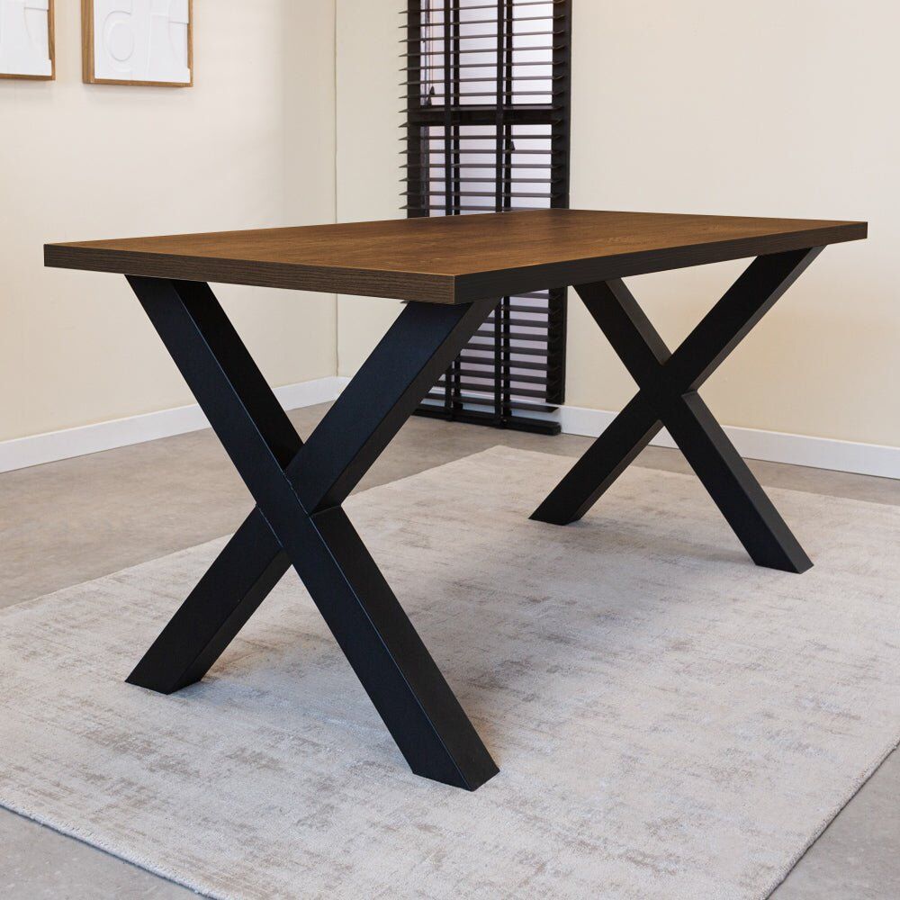 Tafelblad Kornis Bruin 160x80 cm met walnootfinish en stevig melamine blad op zwart X-frame