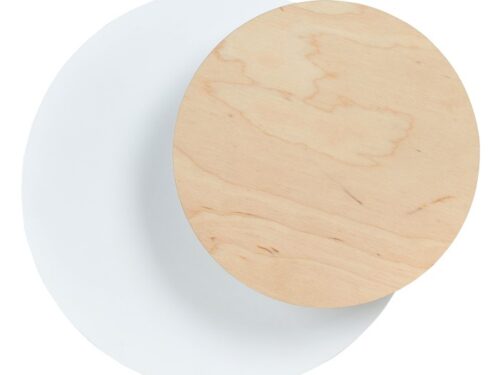 Wandlamp Brooskal Wit met ronde witte kap en houten schijf, Scandinavische look