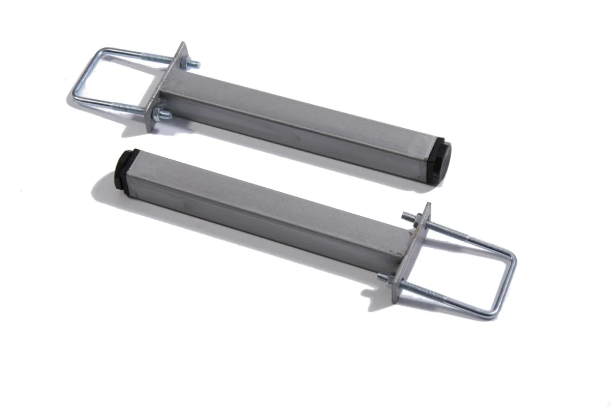 Woonaccessoire Hena, verstelbaar 21-25 cm, compacte metalen set in grijs met klembeugels