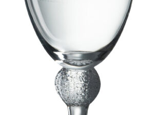 Flirdes transparant drinkglas met slanke voet en geëtst patroon, elegant en verfijnd