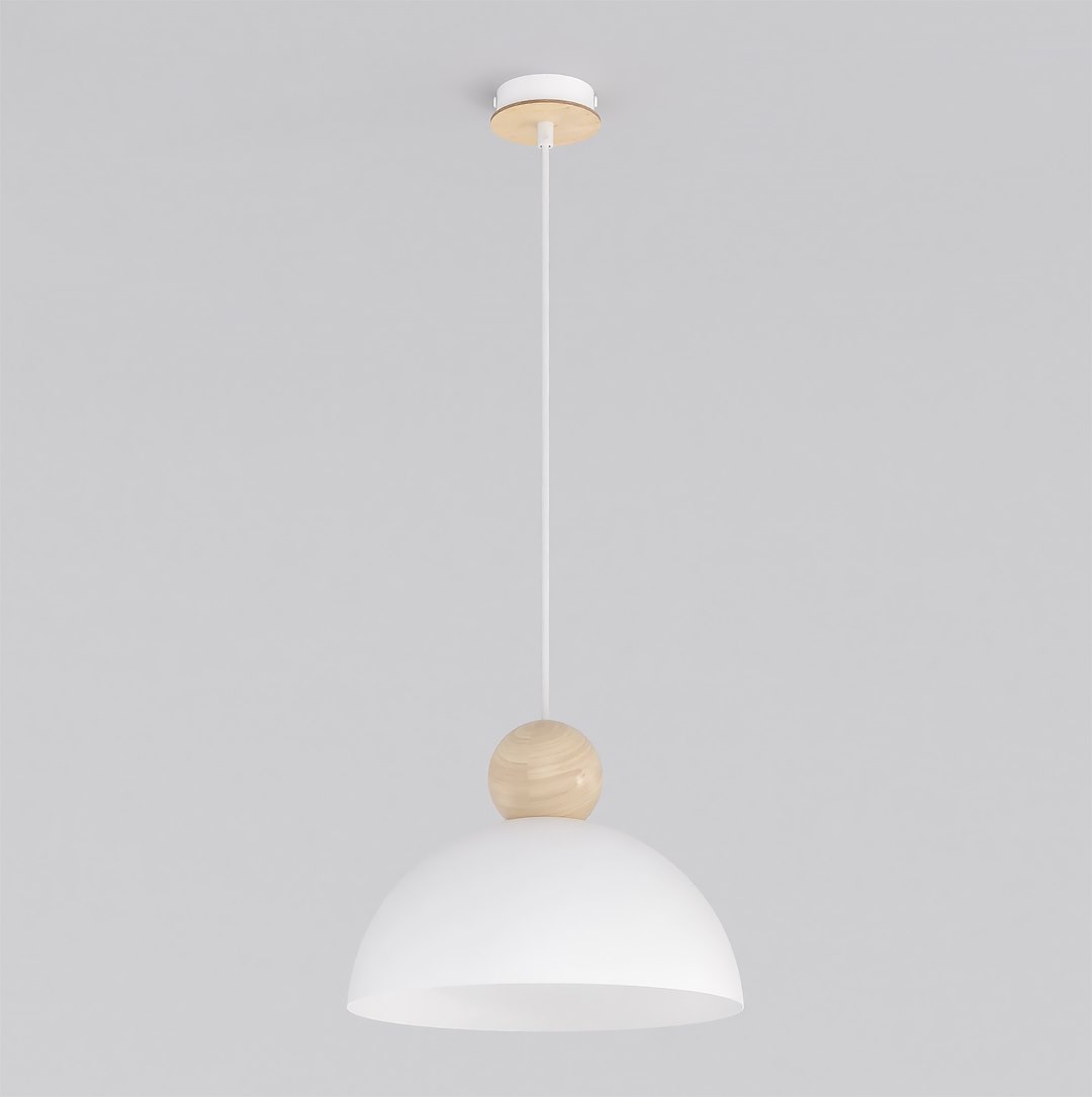 Hanglamp Taasund Wit met verstelbaar snoer, witte kap en houten detail voor een rustige Scandinavische look