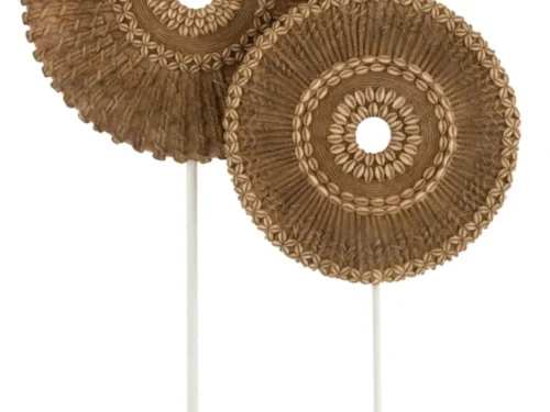 Bruine Jirmund woonaccessoire van polyresin met rond reliëfdesign op standaard