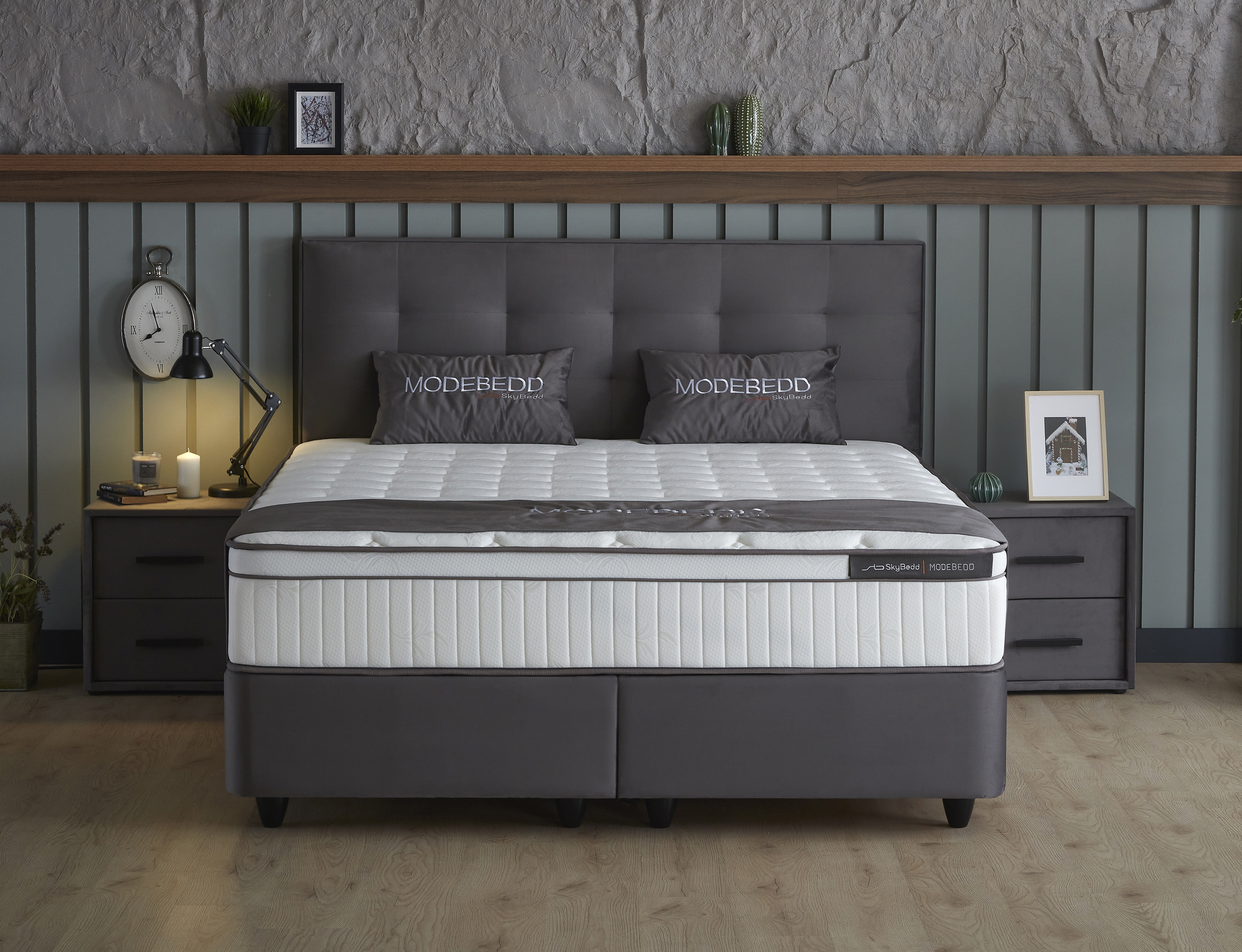 Boxspring Stirde antraciet 180x200 met hoofdbord, matras en opbergfunctie in luxe fluweel