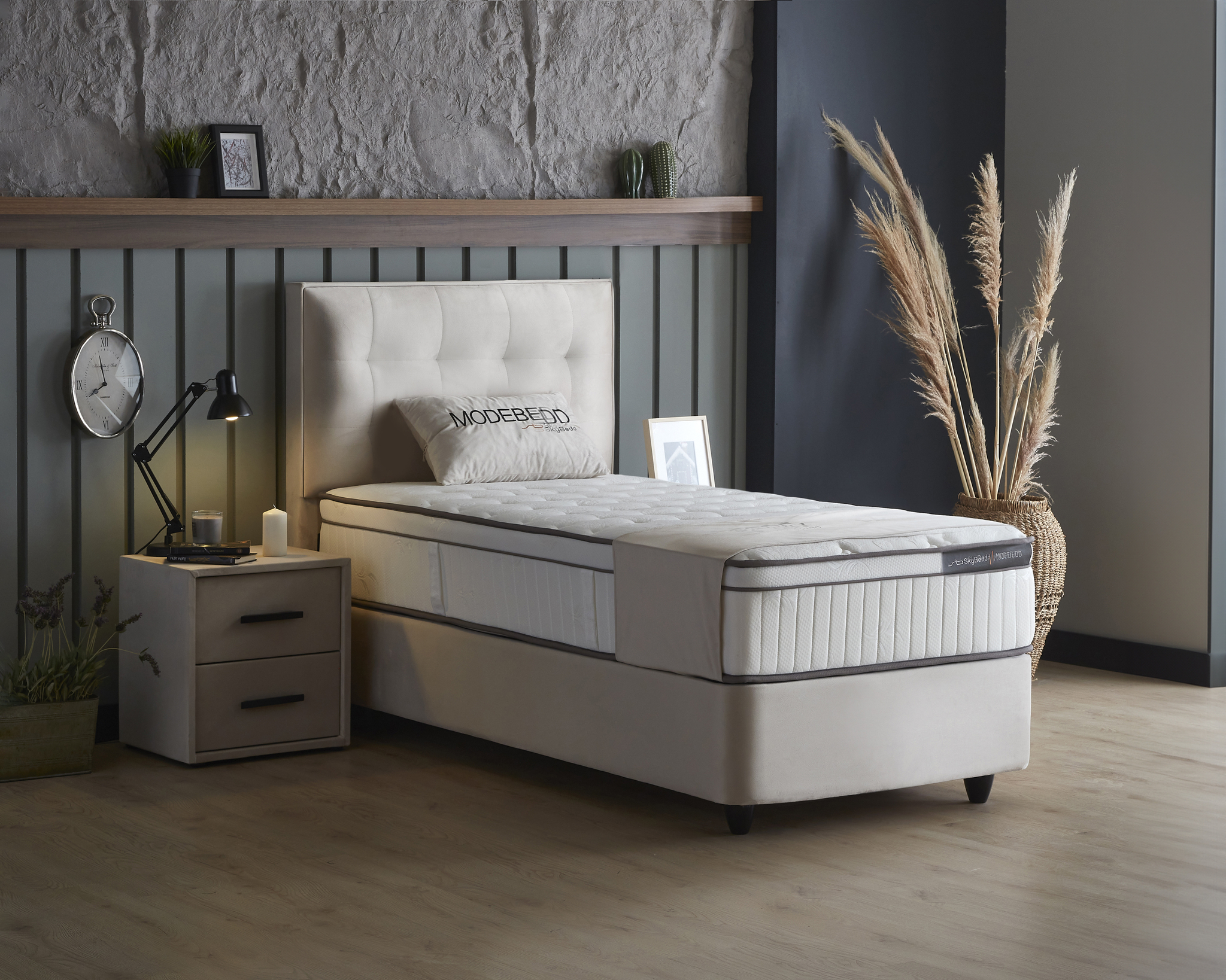 Skybedd Boxspring Beimmo beige 90x200 met hoofdbord, matras en opbergbox, in rustige fluweellook