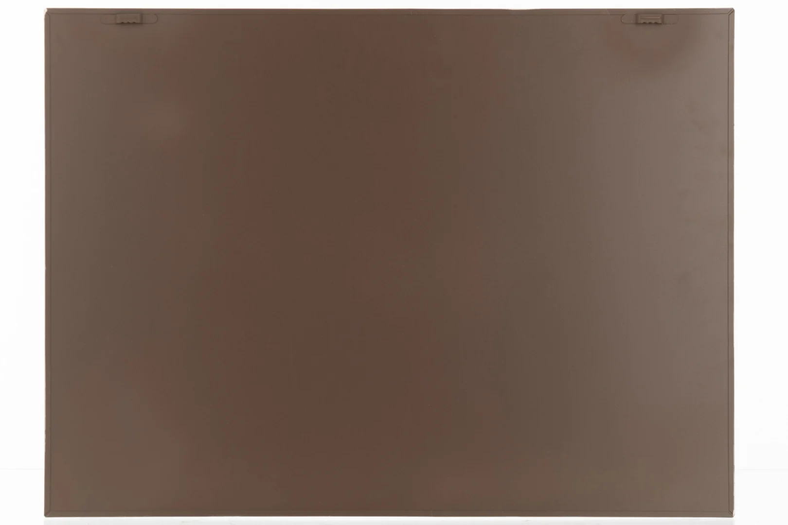 Bord Tinnon Metaal Wit metalen wandbord met slanke vorm en rustige uitstraling, 45 x 61 cm