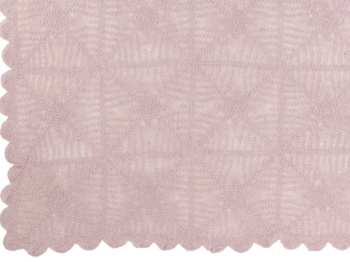 Tafelkleed Beemona Roze van katoen met zachte tint en sierlijke scalloprand