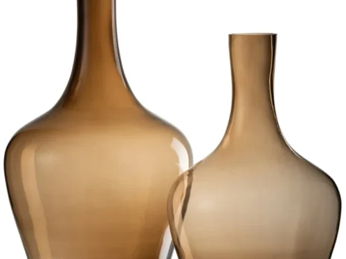 Vaas Hievi Glas Bruin H70 cm, slank amberkleurig design in helder glas met hoge hals en elegante vorm