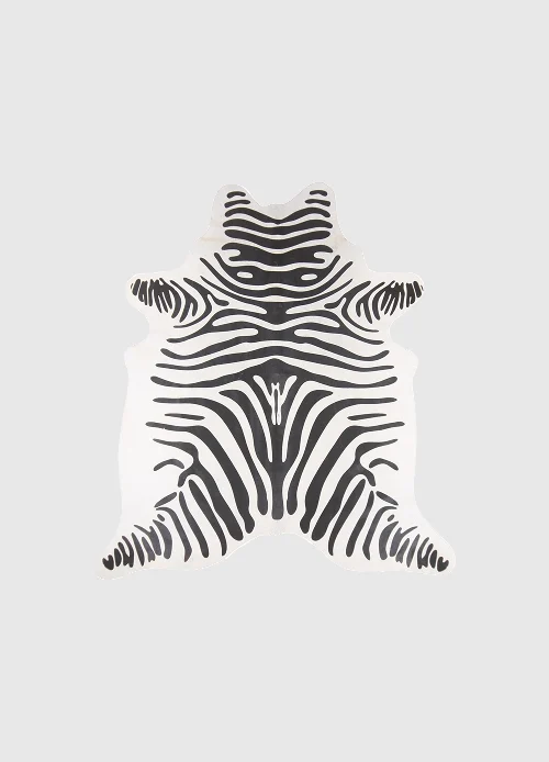 Koeienhuid Rotterdam met zebraprint, chique zwart-wit vloerkleed van stevige natuurlijke vacht