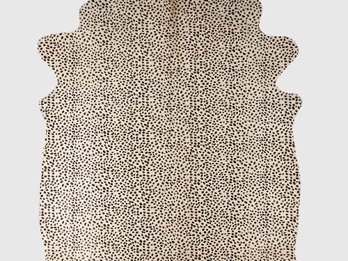 Koeienhuid Slussal Naturel 180x160 cm met dalmatierprint, naturel vloerkleed voor een warme, stoere uitstraling