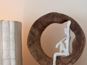 Beeld Faurdora Mangohout Naturel H22 cm - Set van 2