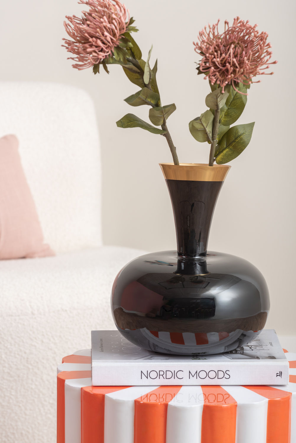 Vaas Kendal Zwart H29 cm - Afbeelding 2