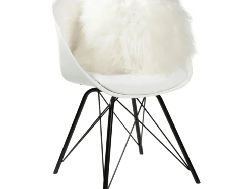 Schapenvacht Trimmel naturel wit op witte stoel, zacht en wollig, 40 x 40 cm binnenaccessoire