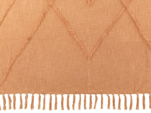 Plaid Cultia Roze 190 x56 cm met koraalroze kleur, geweven structuur en speelse kwastjes