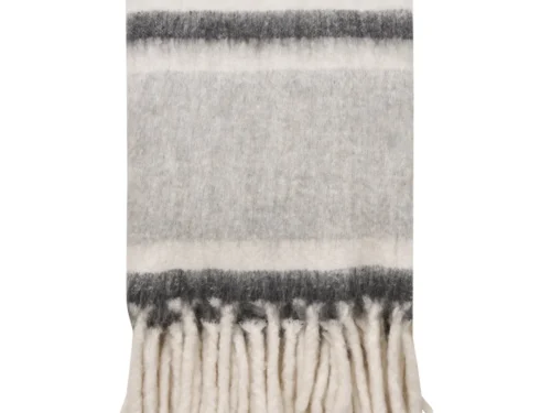 Plaid Rundir Grijs 130x170 cm met zachte wolmix, grijs-wit gestreept dessin en franjes