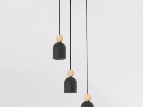 Hanglamp Priernund Zwart met drie zwarte kappen en houten accenten, Scandinavisch en verstelbaar