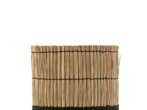 Lampenkap Honner Gras Zwart van natuurlijke grasvezels met zwarte accenten, rustieke look