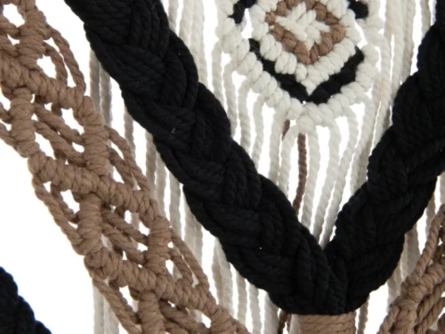 Decoratiehanger Joure katoenen macramé in zwart, wit en bruin met bohemian patroon en speelse franjes