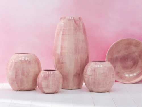 Roze handgeschilderde keramieken bloempot Stauskero H21 cm, decoratief en glanzend afgewerkt