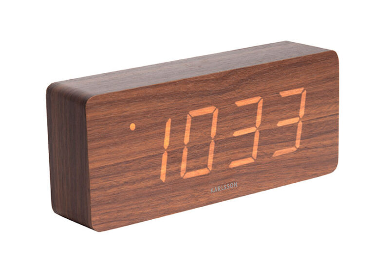 Wekker Pienane Wit met houten look, grote digitale tijdsweergave en modern design