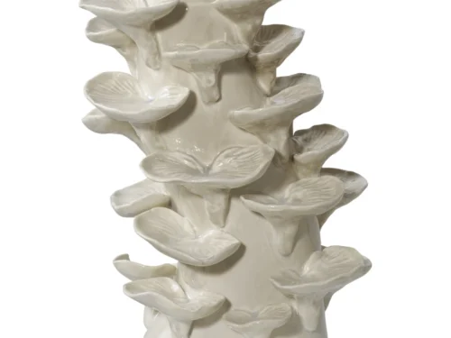 Decoratie Medora beige steengoed met organische vormen en verfijnde glans, stijlvol accent voor het interieur