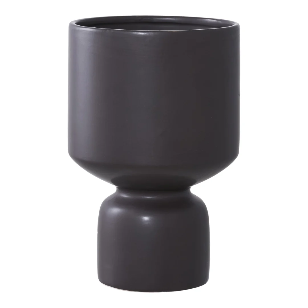 Zwarte keramische Bloempot Koontu H23,5 cm met strak design en elegante, hoge vorm