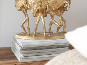 Beeld Tostira Steen Goud H27,5 cm