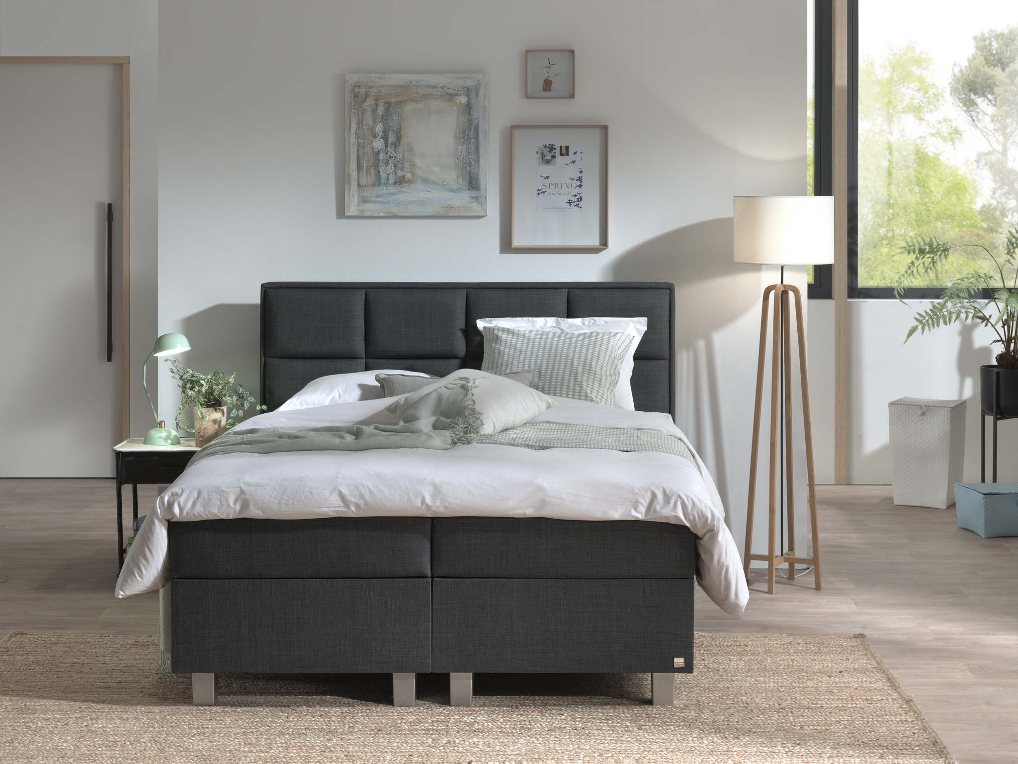 Boxspring Skurrea Antraciet 180x200 met hoofdbord, matras en opbergbox in stijlvolle meubelstof
