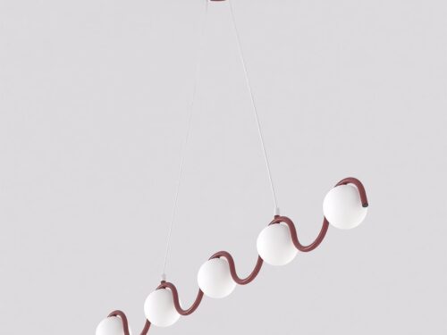 Hanglamp Slason Bordeaux met vijf witte glazen lampenkappen en slank, golvend ontwerp