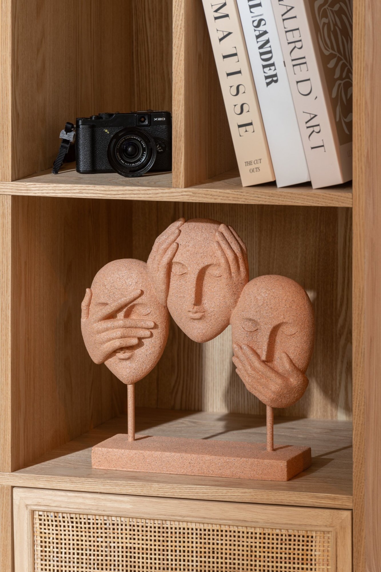 Beeld Proommang Steen Oranje H29,5 cm