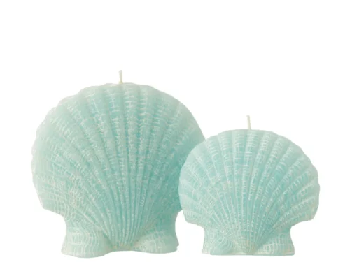 Blauwe schelpkaars Azure van paraffine, decoratief woonaccessoire met zachte lichtblauwe kleur en 8 uur brandduur