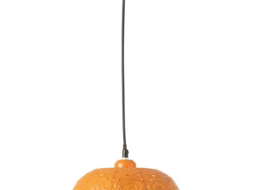 Hanglamp Goontena oranje met geperforeerde metalen kap en lang snoer, sfeervol en warm design