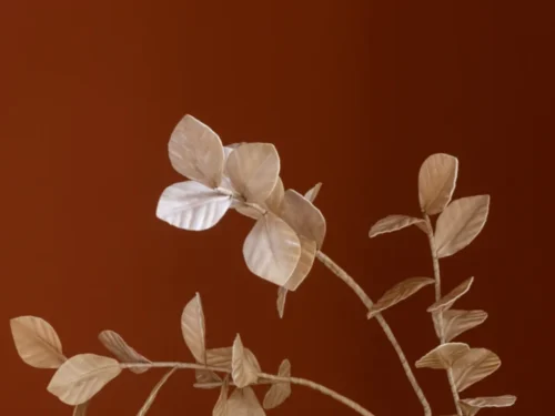 Kunstplant Hovero EVA naturel, 132 cm hoog, met elegante beige bladeren in terracottakleurige pot