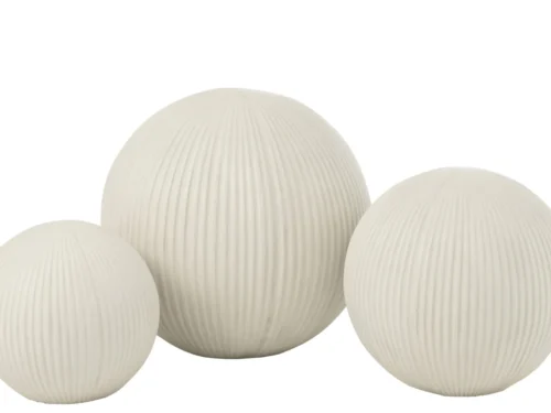 Decoratie Breildero Vezelklei Wit: drie geribbelde witte bollen voor een rustige, stijlvolle woondecoratie